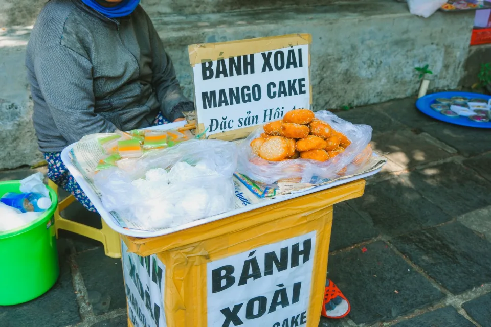Phin cà phê đang nhỏ giọt